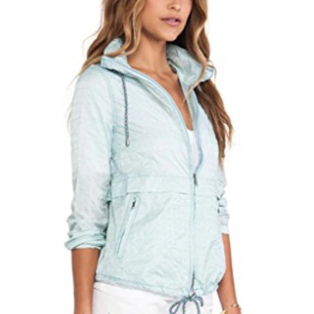 FREE PEOPLE Packable Hooded Jacket / festival bag in Caribbean Blue